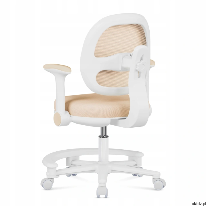Fotel Mark Adler Junior 3.6 - demontowalny podnóżek o wysokości 17 cm