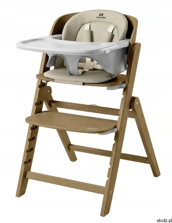 Krzesełko do karmienia 2w1 Carrello Focus Sahara Beige - tryb krzesełka z założoną tacką
