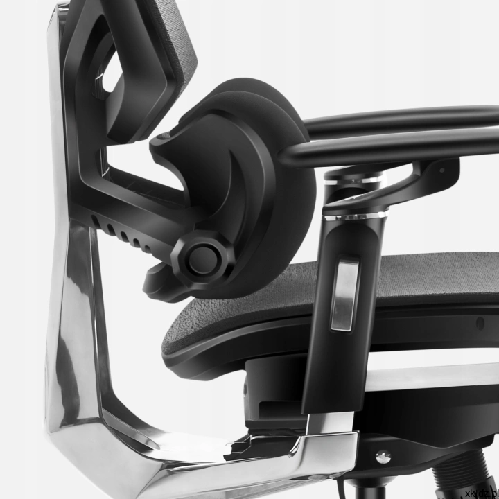 Fotel Mark Adler Expert 9.6 Black – technologia Slide, regulacja głębokości siedziska