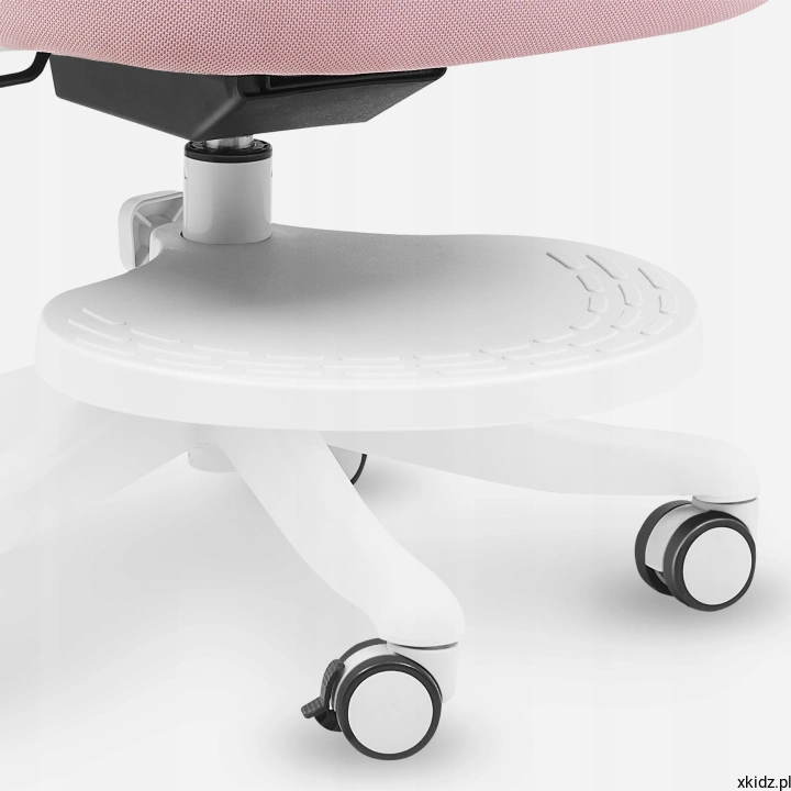 Fotel Mark Adler Junior 5.3 Pink – regulowany podnóżek podpierający nogi dziecka