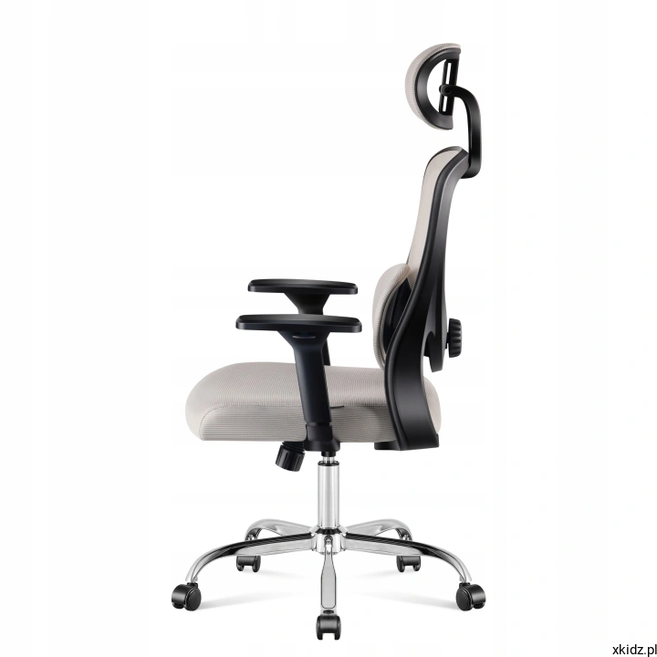 Fotel biurowy Mark Adler Manager 3.2 Grey - widok całego fotela z boku