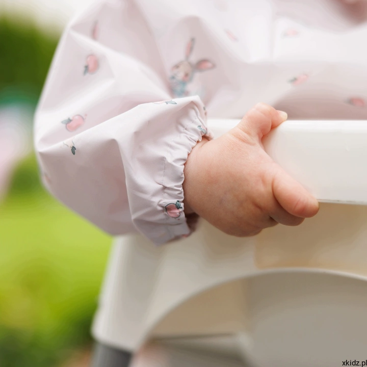 Śliniak z długim rękawem Babyono Bunny - długie rękawy z elastycznymi gumkami